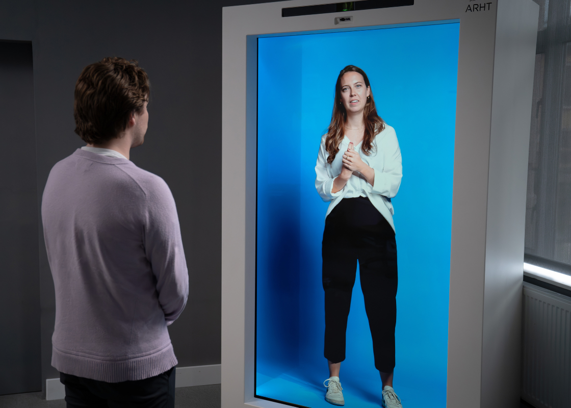 Holograms in Real-Life: 6 Examples of How You Can Use Holographic Technology